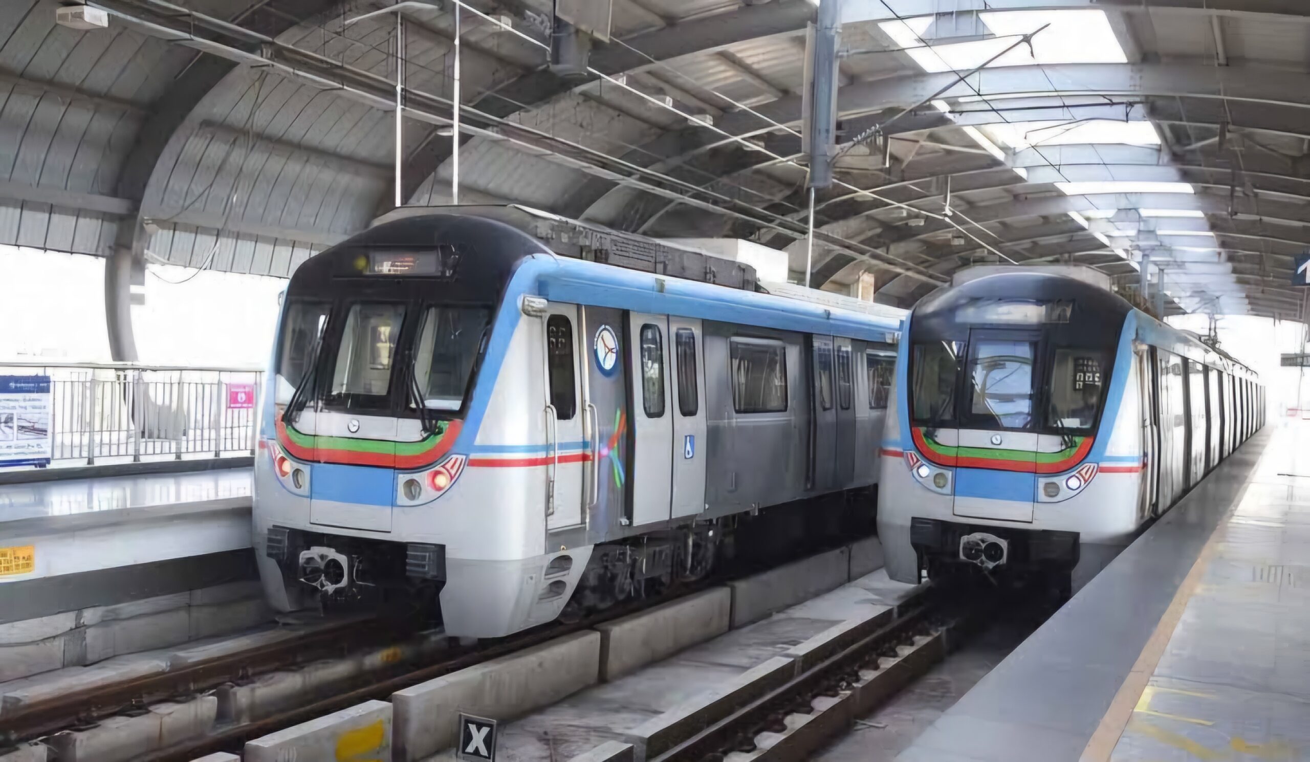Metro train scaled