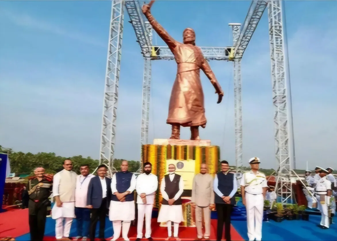Shivaji statue 1 jpeg