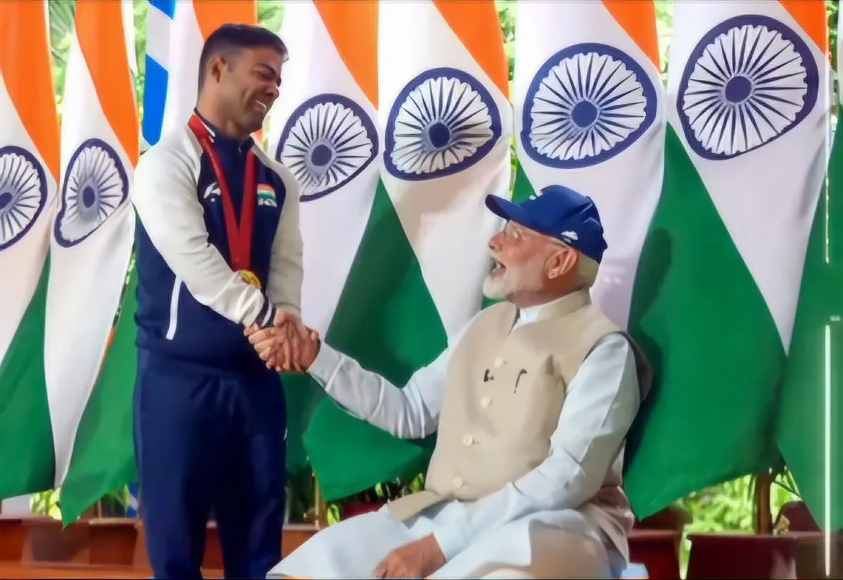 Navdeep singh and modiji jpg