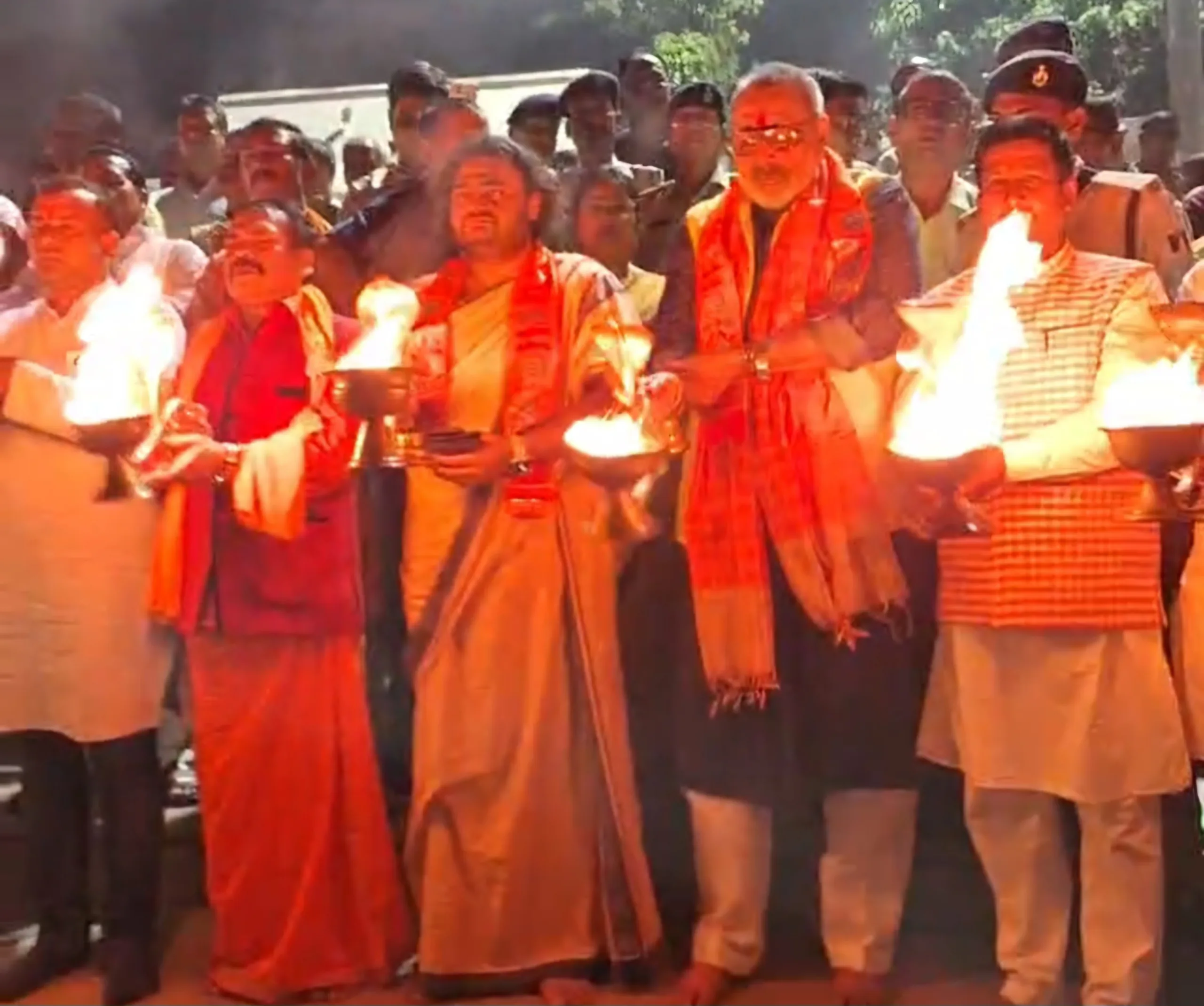 Giriraj ganga aarti scaled