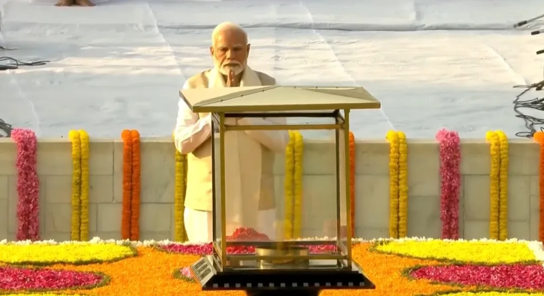 Narendra Modi bapu jpg