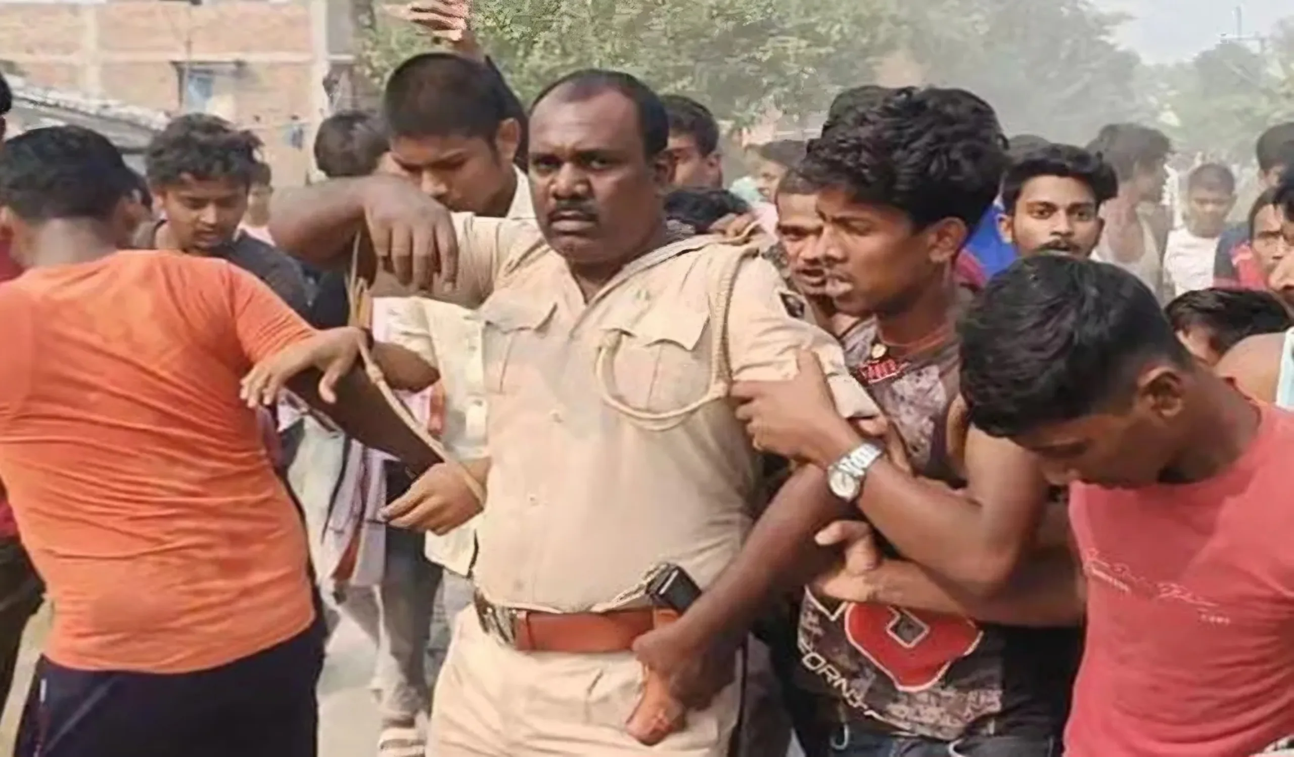 hajipur police hostage scaled