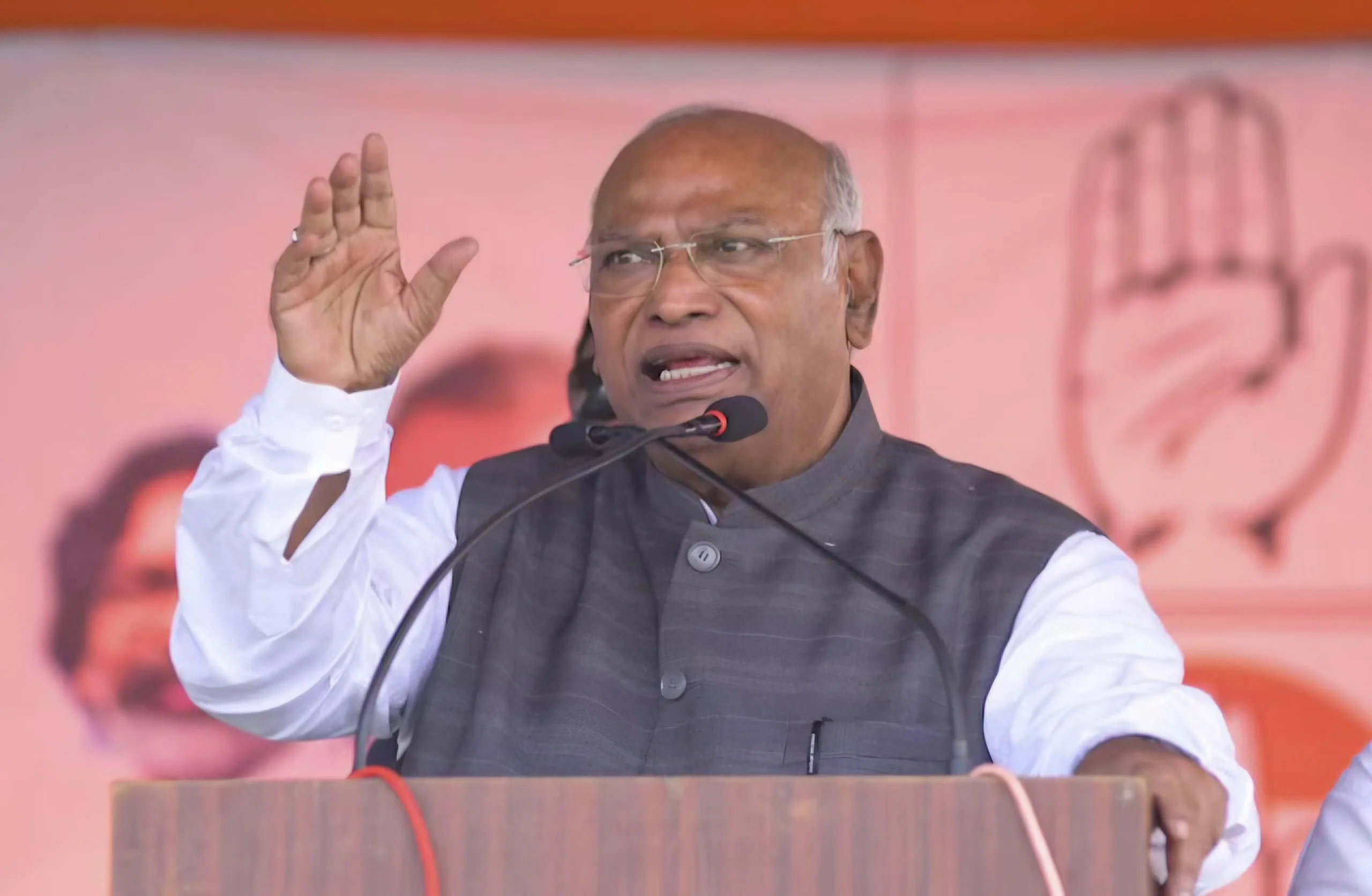 kharge jpg