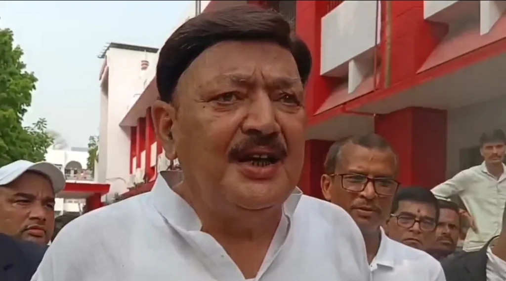 Ajeet sharmq