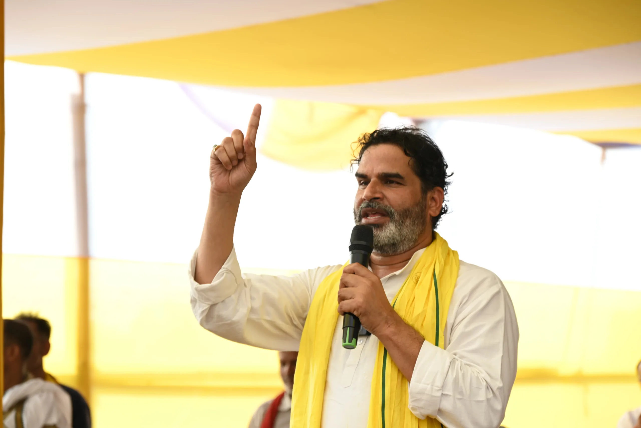 जेपी के घर में बिजली बहाल, प्रशांत किशोर बोले – “जनता जब आवाज उठाती है तो सरकार को सुनना पड़ता है”