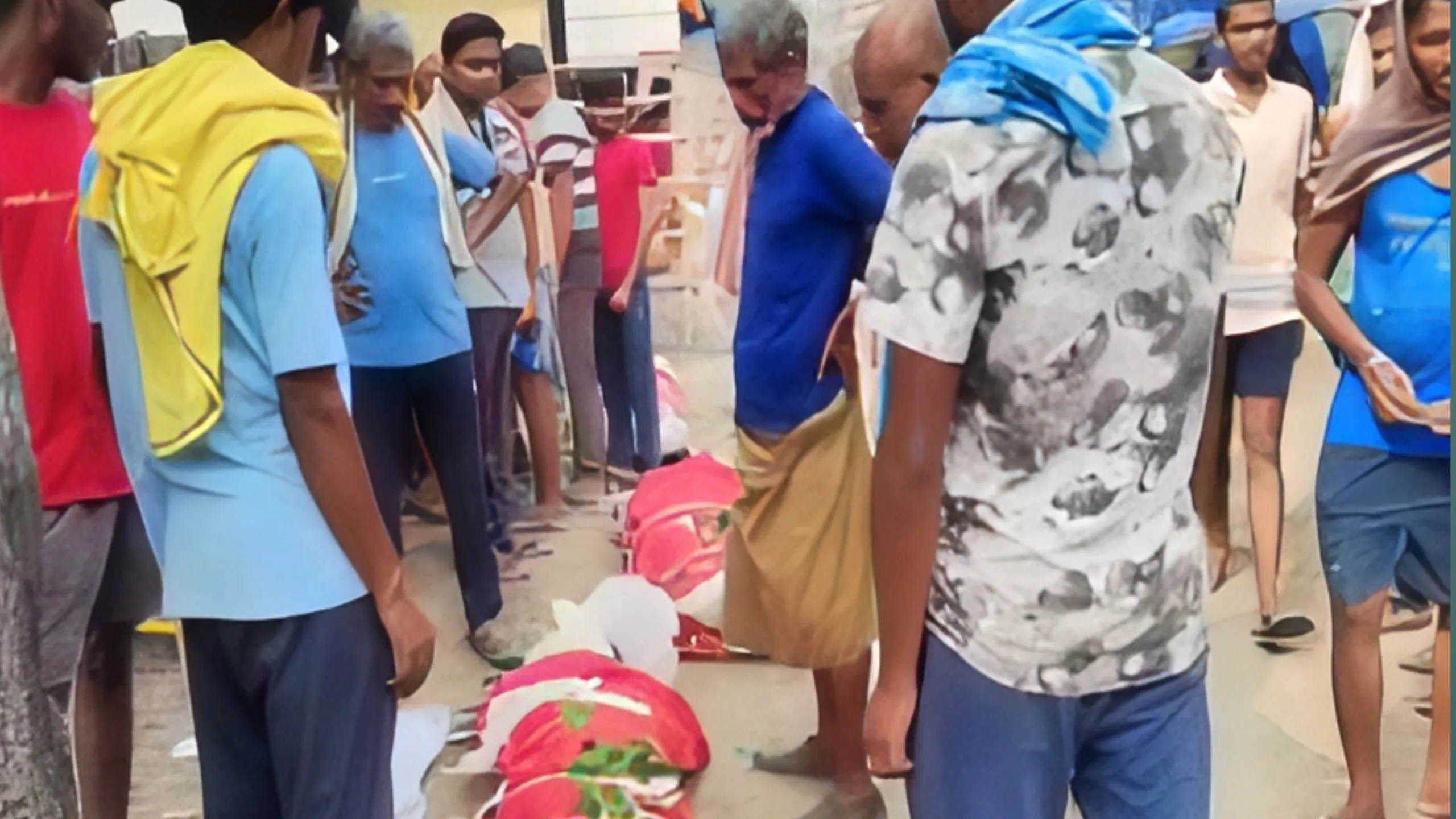 गांव में नहीं जले चूल्हे! एक साथ उठी पूरे परिवार की अर्थी…फट गया लोगों का कलेजा