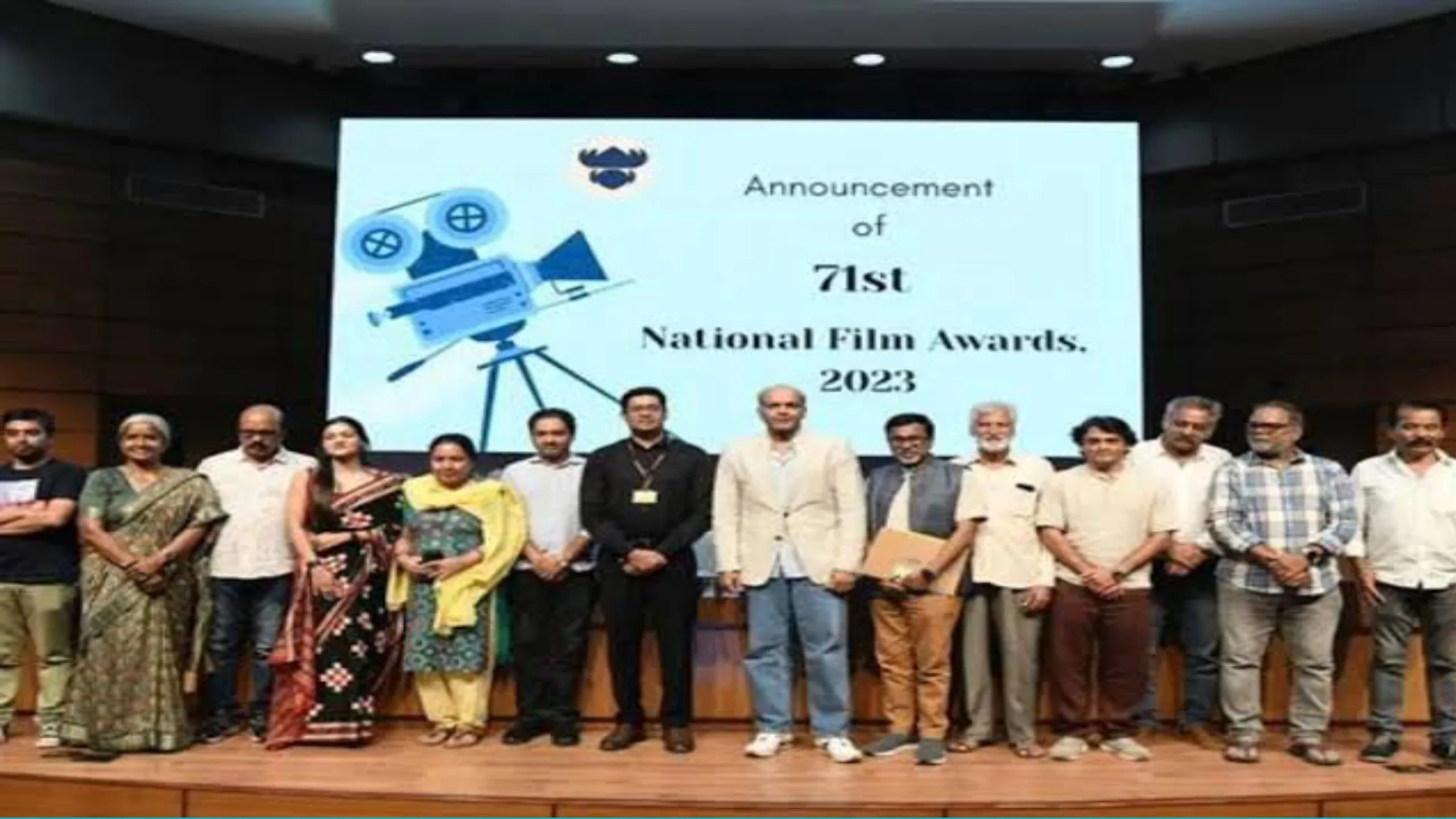 71वां राष्ट्रीय फिल्म पुरस्कार घोषित: ’12th फेल’ बनी सर्वश्रेष्ठ फीचर फिल्म, शाहरुख खान और विक्रांत मैसी को सर्वश्रेष्ठ अभिनेता का पुरस्कार