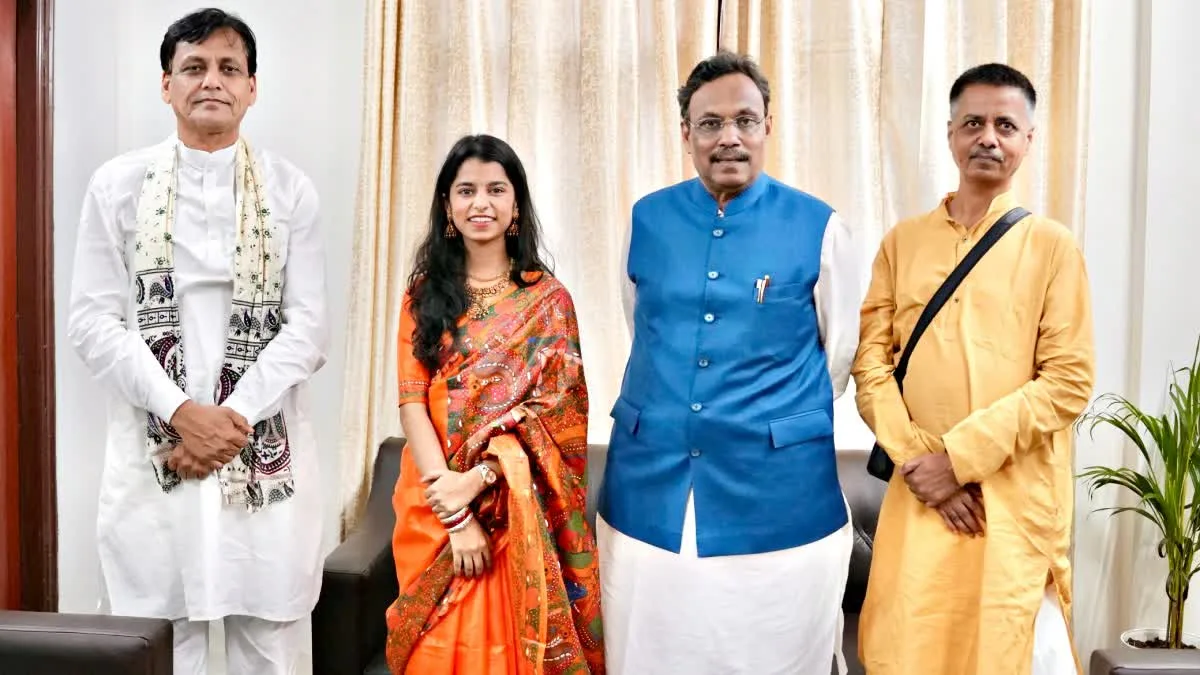 1200 675 25152504 thumbnail 16x9 maithili thakur