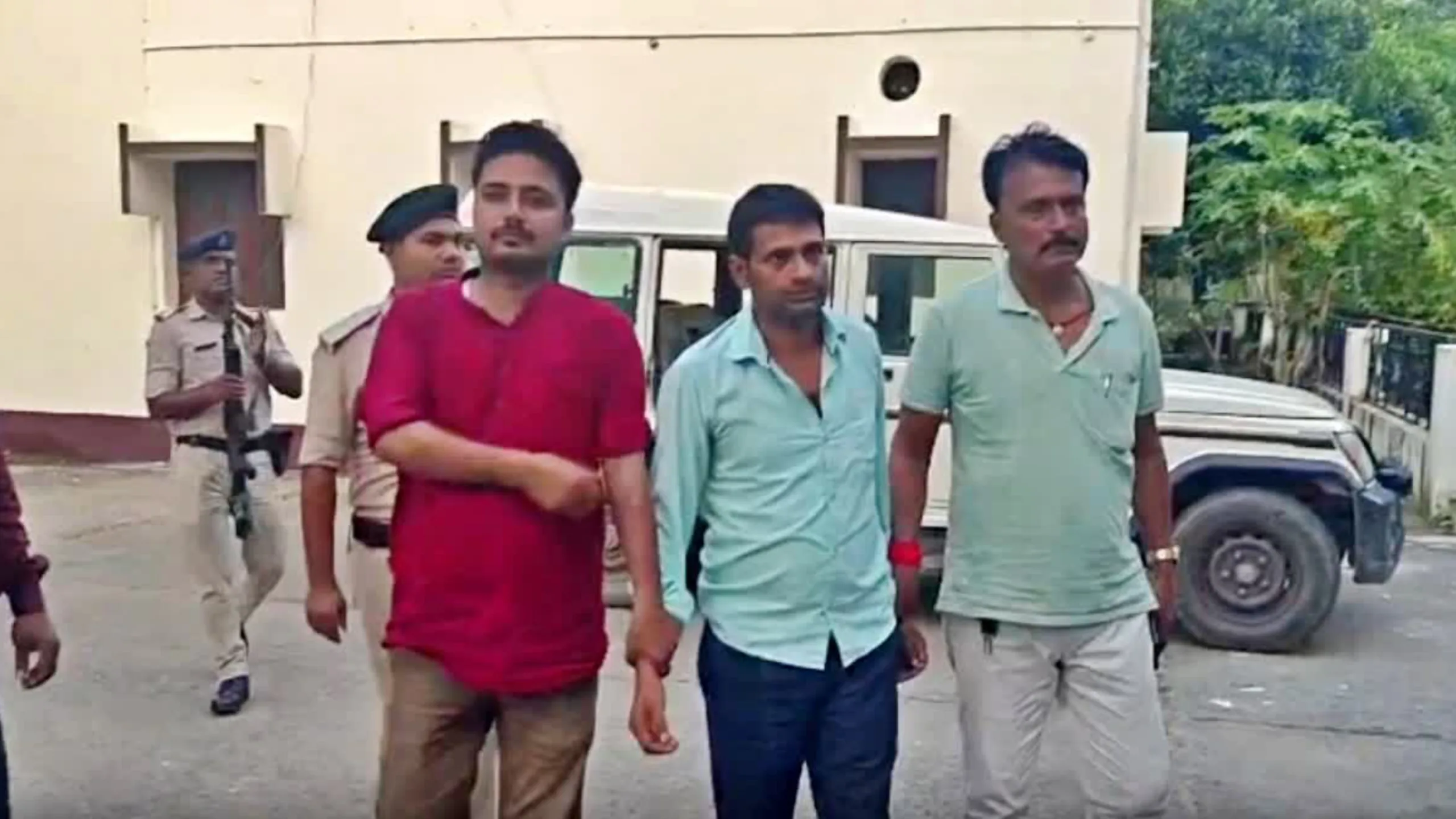 GridArt 20251010 092856837 scaled