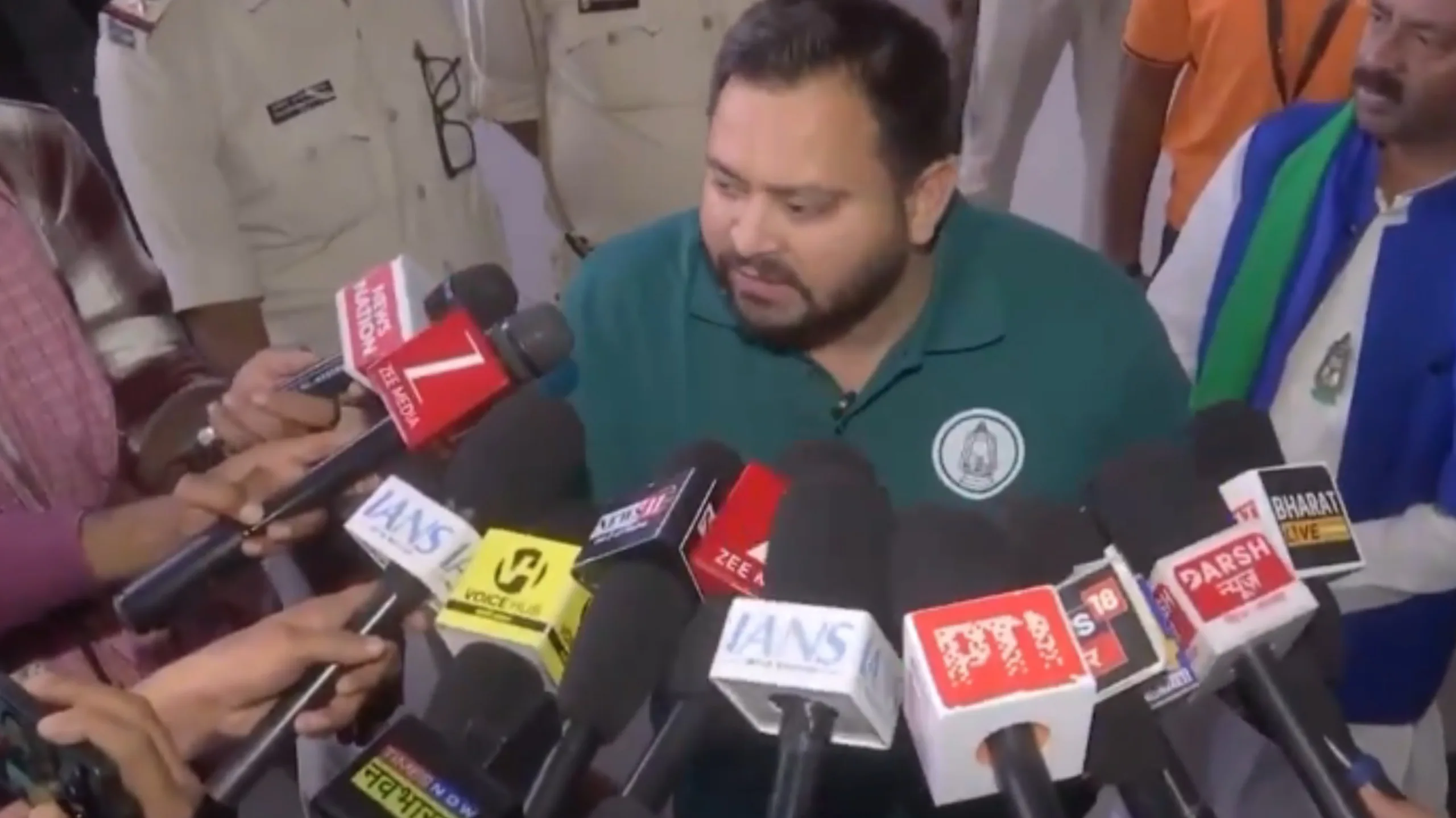 GridArt 20251102 094629872 scaled