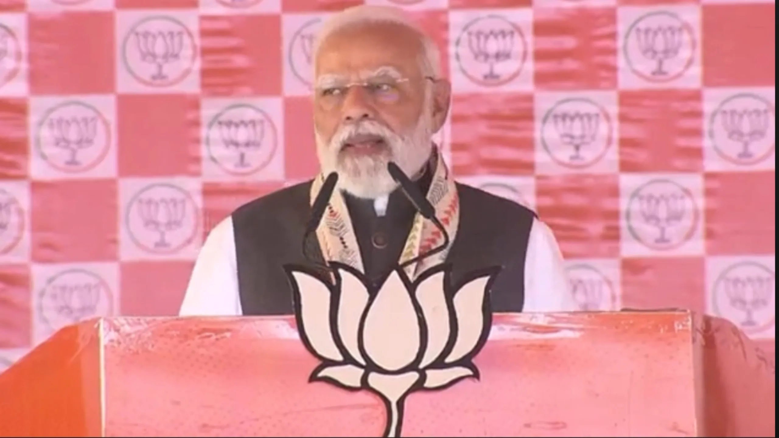 “चंपारण में मोदी का हुंकार: कट्टा सरकार नहीं, चाहिए विकास सरकार”