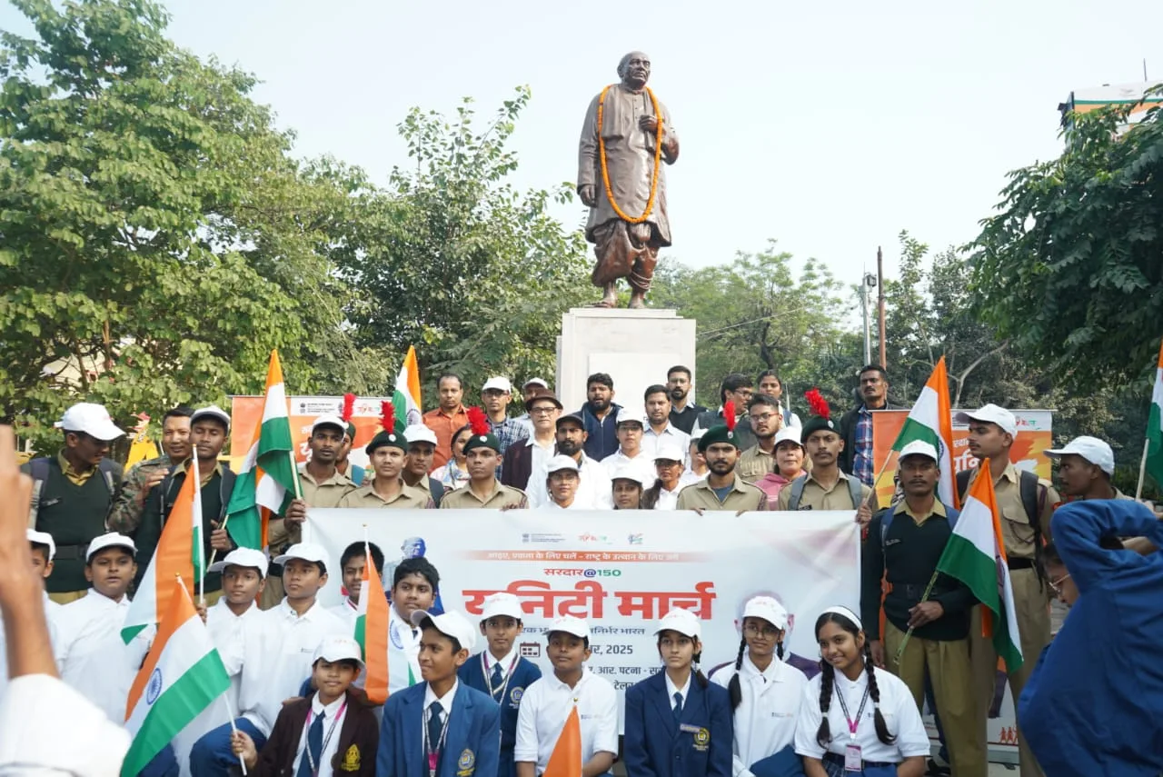 पटना में ‘सरदार @ 150 यूनिटी मार्च’ का शुभारंभ, रवि शंकर प्रसाद ने दिखाई हरी झंडी — 620 युवाओं ने ली एकता और नशा मुक्त भारत की शपथ