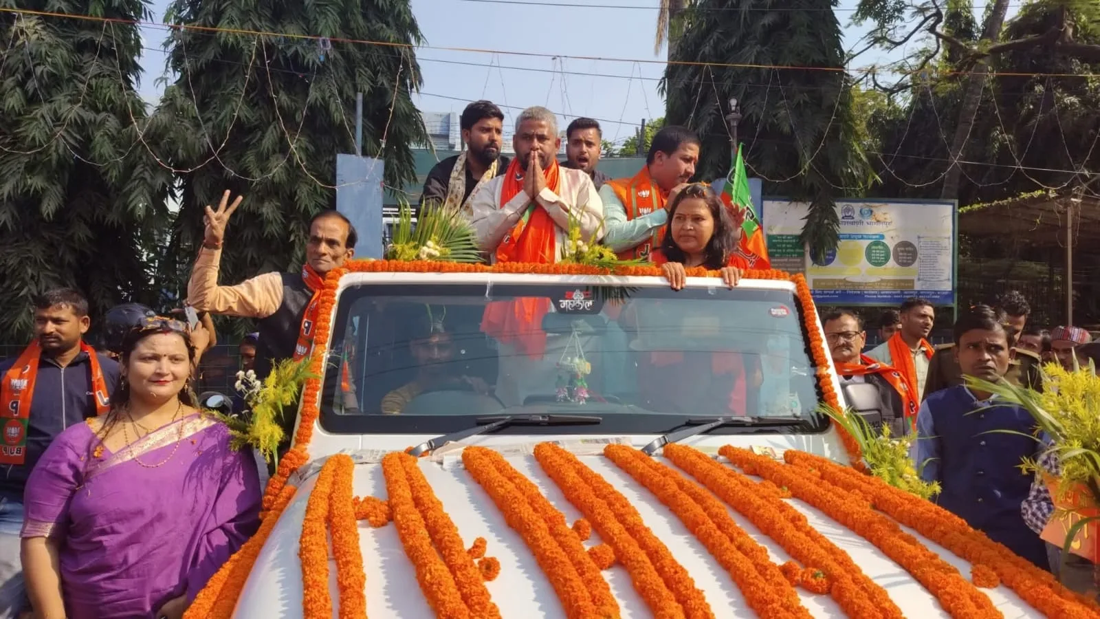 भागलपुर में शानदार विजय के बाद विधायक रोहित पांडेय की आभार यात्रा, पूरे शहर में उत्सव जैसा माहौल