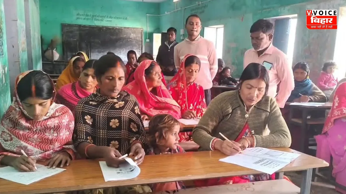 नालंदा में उम्रदराज महिलाओं ने दी परीक्षा, साक्षरता अभियान में बढ़ा उत्साह