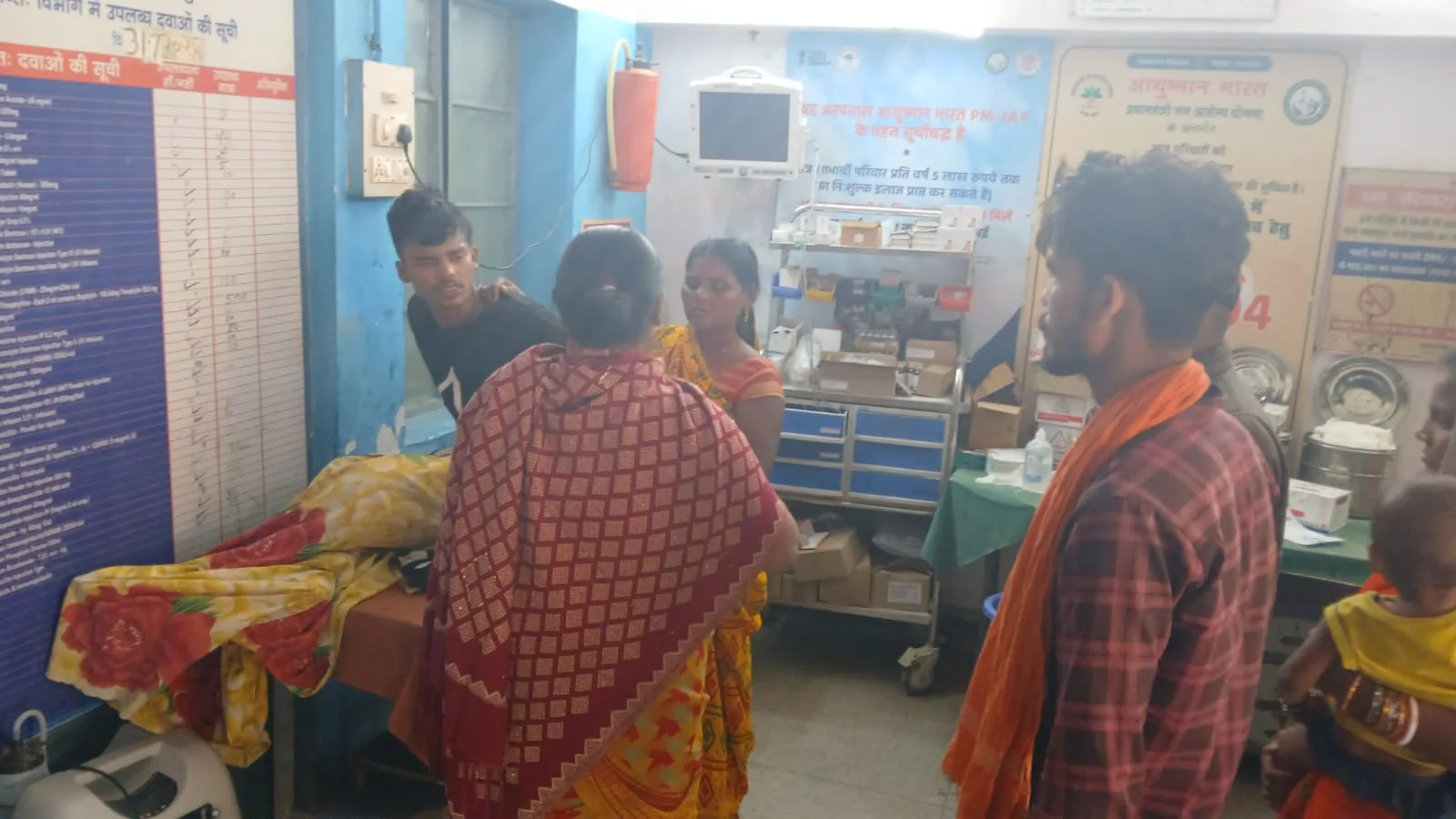 मिरहट्टी गांव में घरेलू विवाद ने लिया उग्र रूप, दो पक्षों में मारपीट; तीन मजदूर घायल, दो मायागंज रेफर