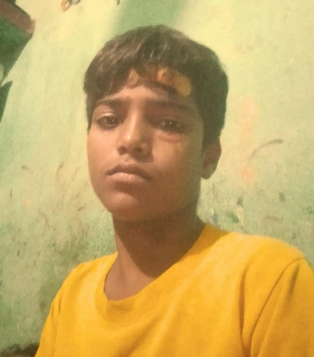 तेज रफ्तार का कहर: 12 साल के छात्र अनुज की बाइक की टक्कर से दर्दनाक मौत, स्कूल से घर लौटते समय हुआ हादसा