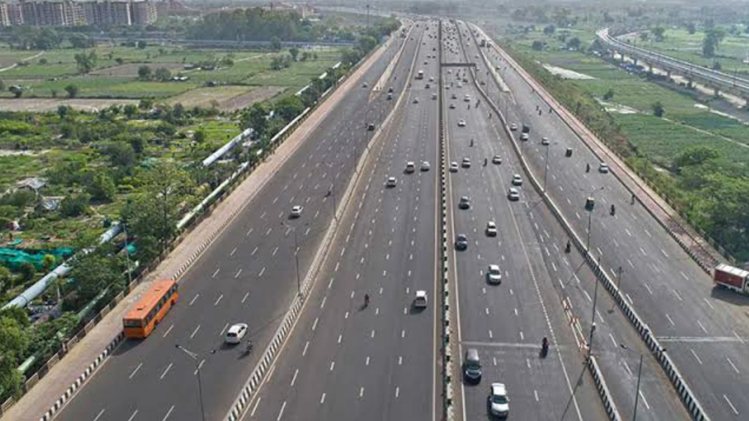 GridArt 20260101 114233963 scaled