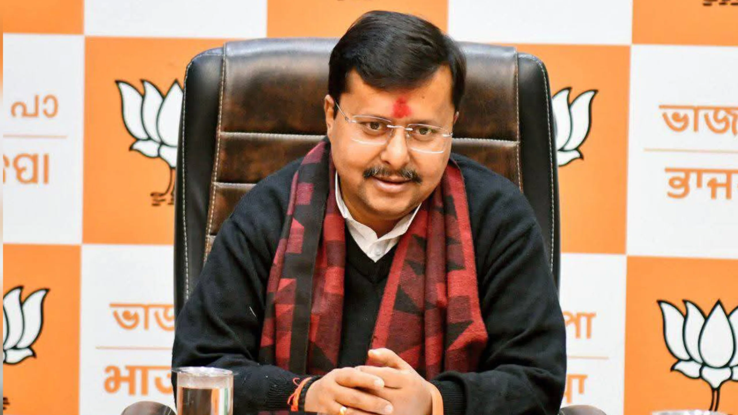 GridArt 20260101 173028992 scaled