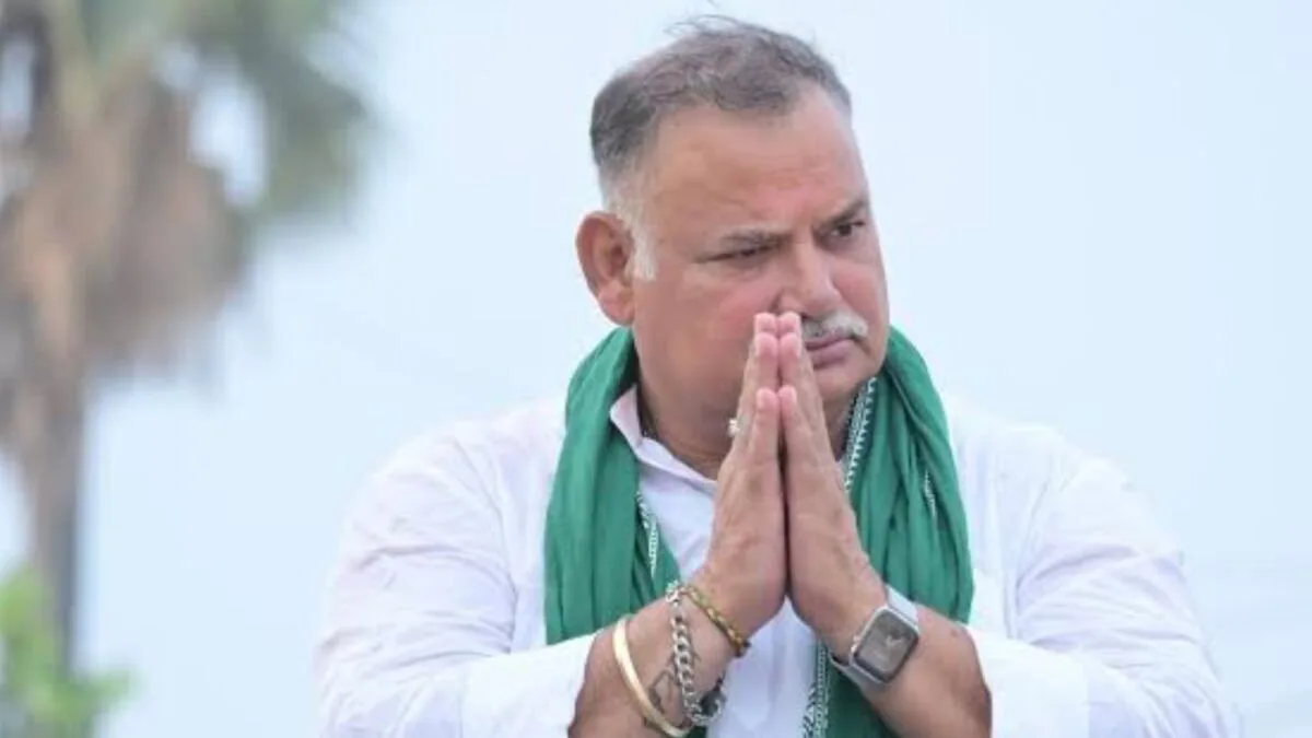 पटना: जेल में बंद बाहुबली नेता मुन्ना शुक्ला की तबीयत बिगड़ी, आईजीआईएमएस में भर्ती 1 पटना: जेल में बंद बाहुबली नेता मुन्ना शुक्ला की तबीयत बिगड़ी, आईजीआईएमएस में भर्ती