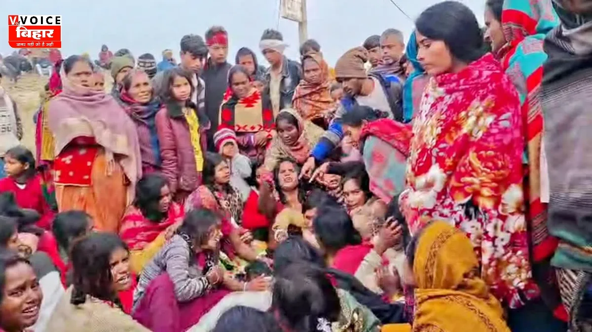 पटना में वर्चस्व को लेकर फायरिंग, एक युवक की मौत; सड़क पर शव रखकर प्रदर्शन 1 पटना में वर्चस्व को लेकर फायरिंग, एक युवक की मौत; सड़क पर शव रखकर प्रदर्शन