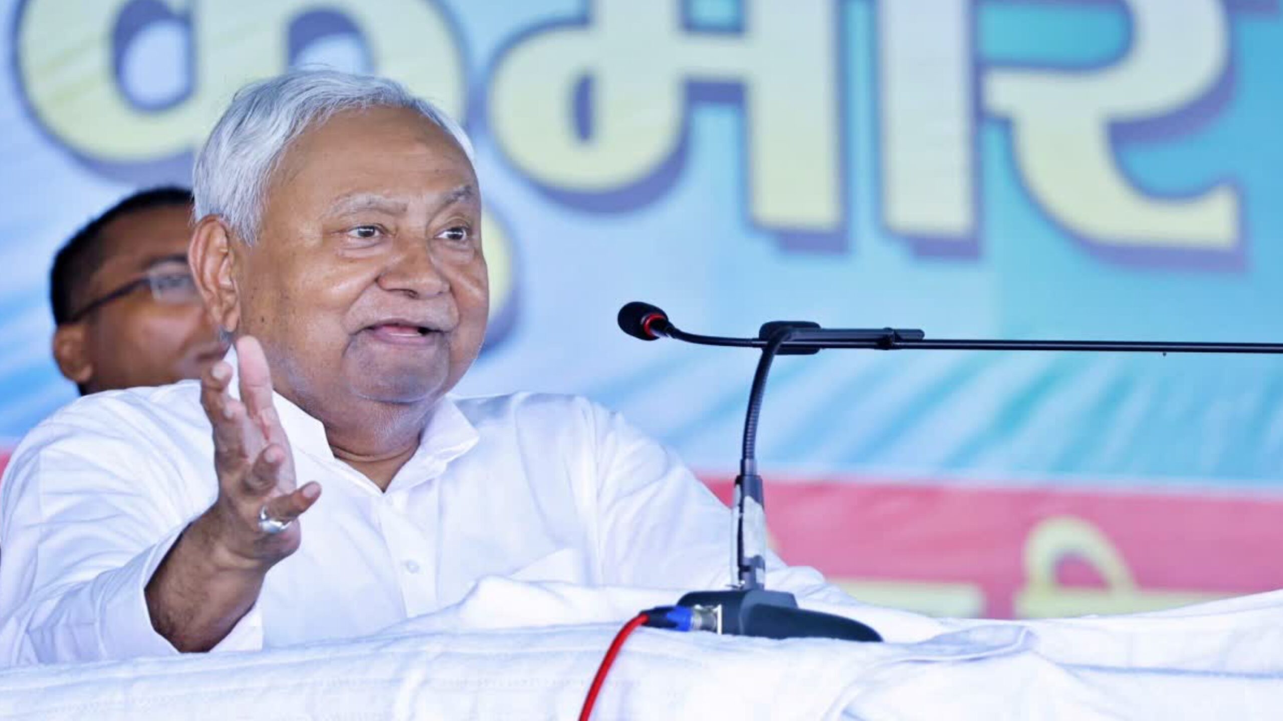 समृद्धि यात्रा के तहत सीतामढ़ी के बेलसंड पहुंचे मुख्यमंत्री नीतीश कुमार, 554 करोड़ से अधिक की योजनाओं की सौगात