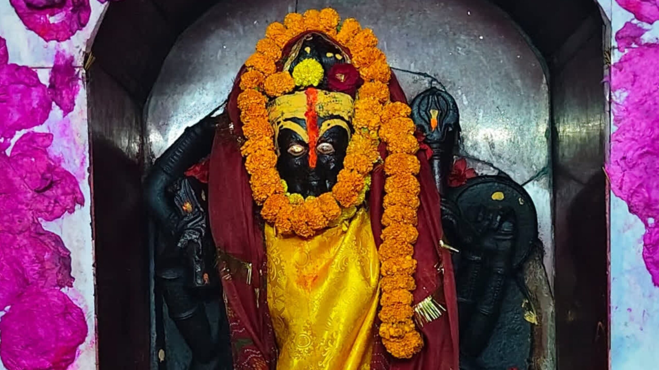 बोधगया का अति प्राचीन सरस्वती मंदिर: अष्टभुजी स्वरूप, काले पत्थर की प्रतिमा और चमत्कारों की मान्यता