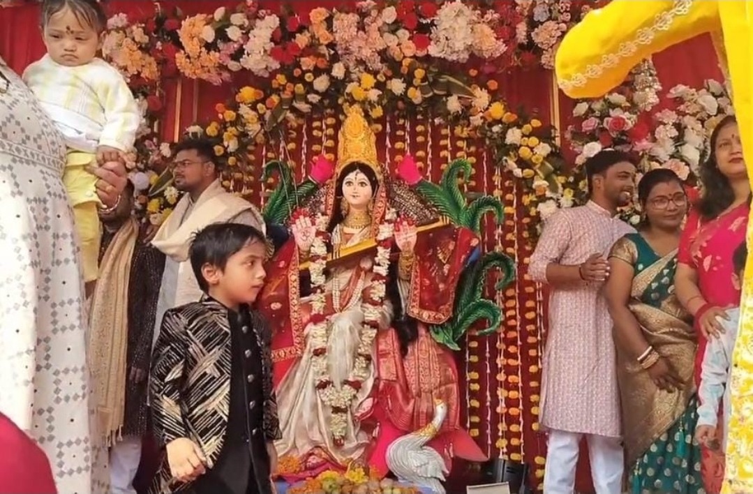 जवाहरलाल नेहरू मेडिकल कॉलेज में श्रद्धा और उल्लास के साथ मनी सरस्वती पूजा