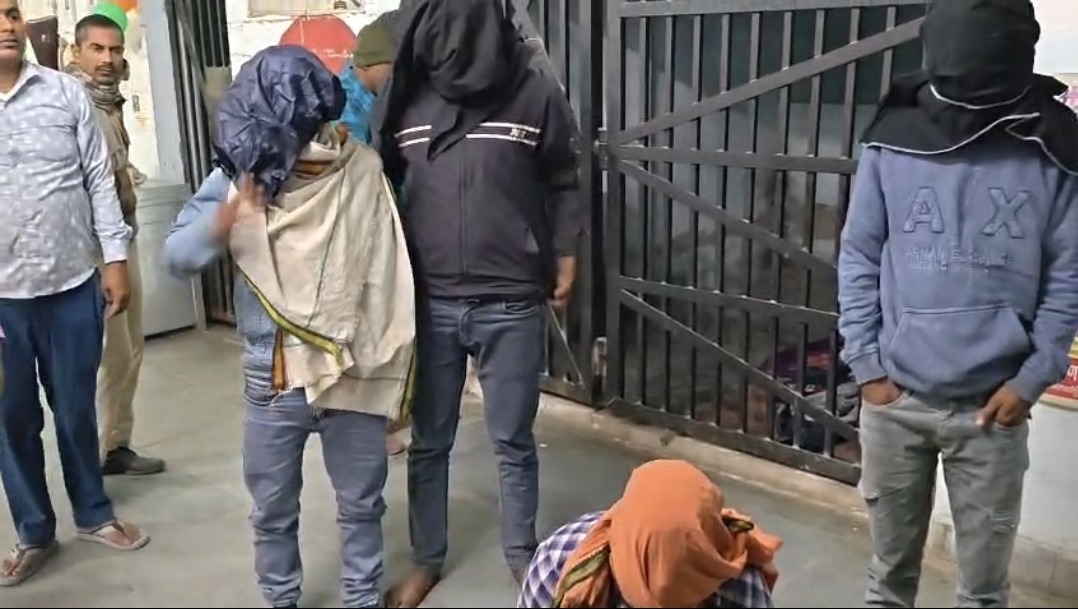 नवादा में देह व्यापार का भंडाफोड़.. 2 नाबालिग लड़कियां कराई गईं मुक्त, 4 आरोपी गिरफ्तार