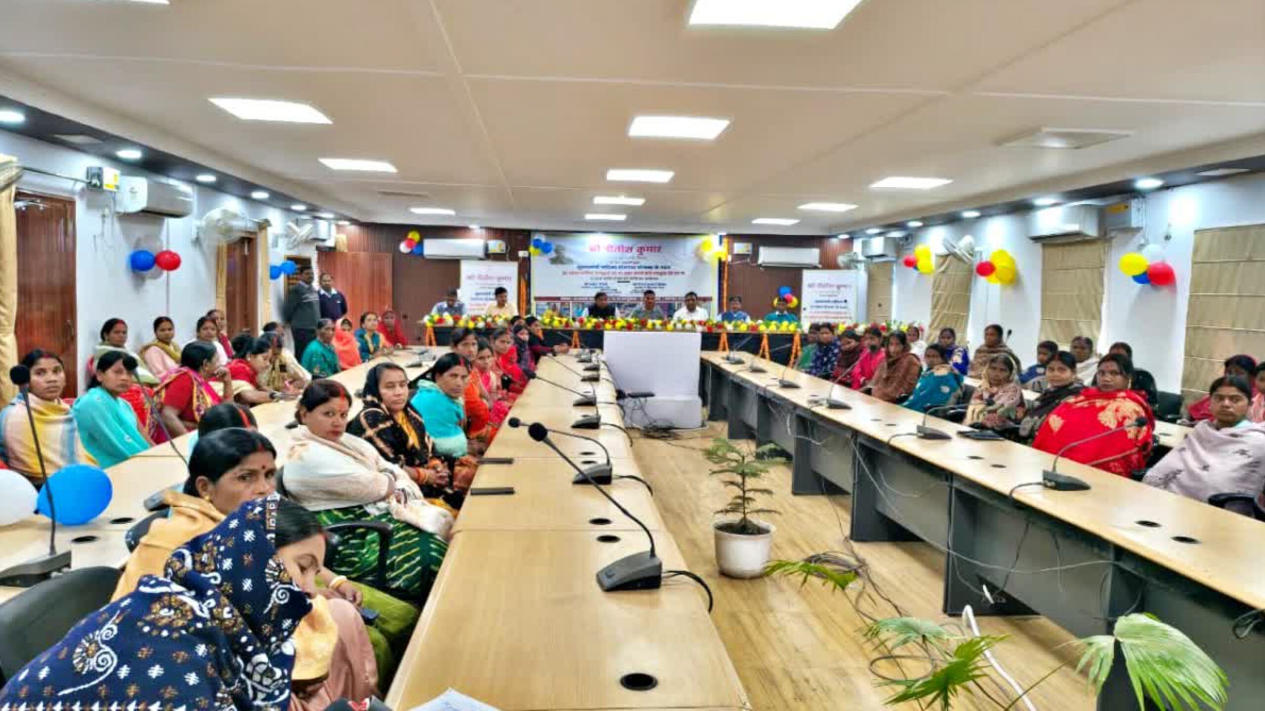 मुख्यमंत्री महिला रोजगार योजना: 25 लाख महिलाओं के खातों में ₹2,500 करोड़ डीबीटी के जरिए ट्रांसफर