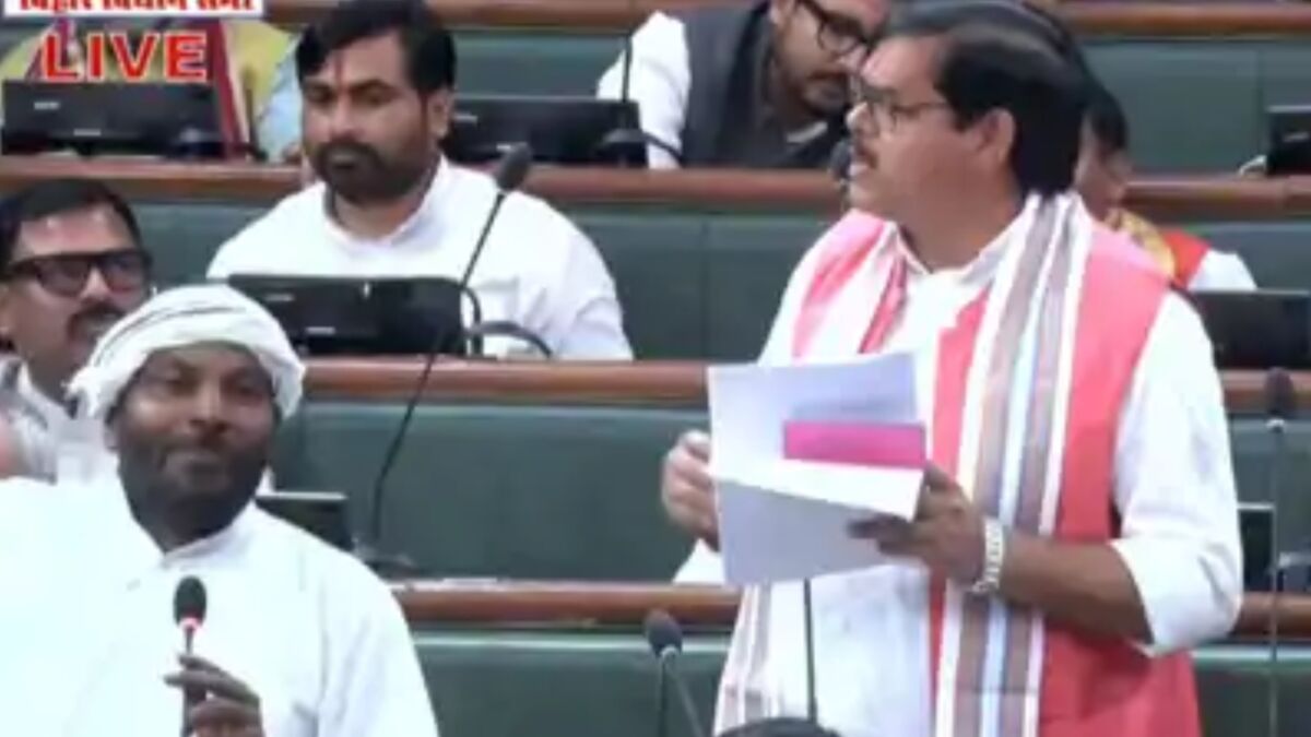 बिहार विधानसभा में बजट चर्चा के दौरान आईपी गुप्ता और मिथिलेश तिवारी के बीच नोकझोंक, स्पीकर ने दी फटकार 1 बिहार विधानसभा में बजट चर्चा के दौरान आईपी गुप्ता और मिथिलेश तिवारी के बीच नोकझोंक, स्पीकर ने दी फटकार
