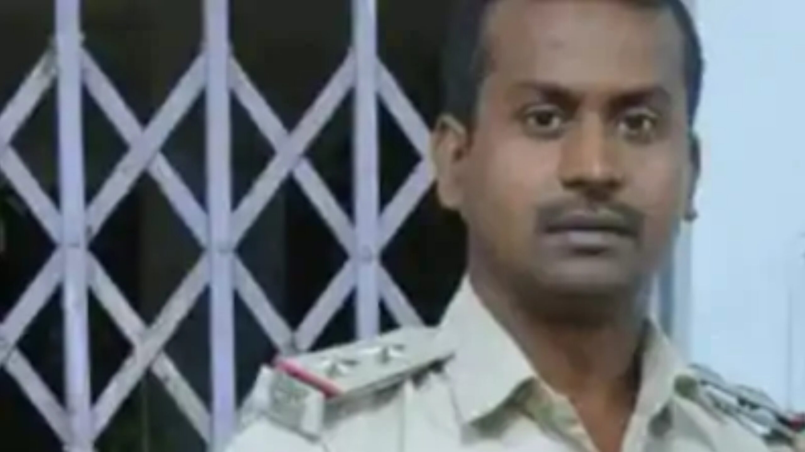 गरीबी और डर को हराकर सफलता की ओर – नक्सल प्रभावित इलाके से बिहार पुलिस तक: अमित कुमार की प्रेरक कहानी