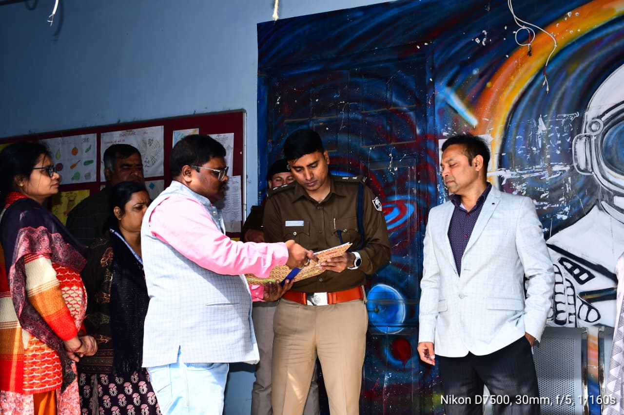 भागलपुर : डीएम–एसएसपी ने अचानक मारा ‘सरप्राइज विजिट’, इंटर परीक्षा केंद्र में मची हलचल