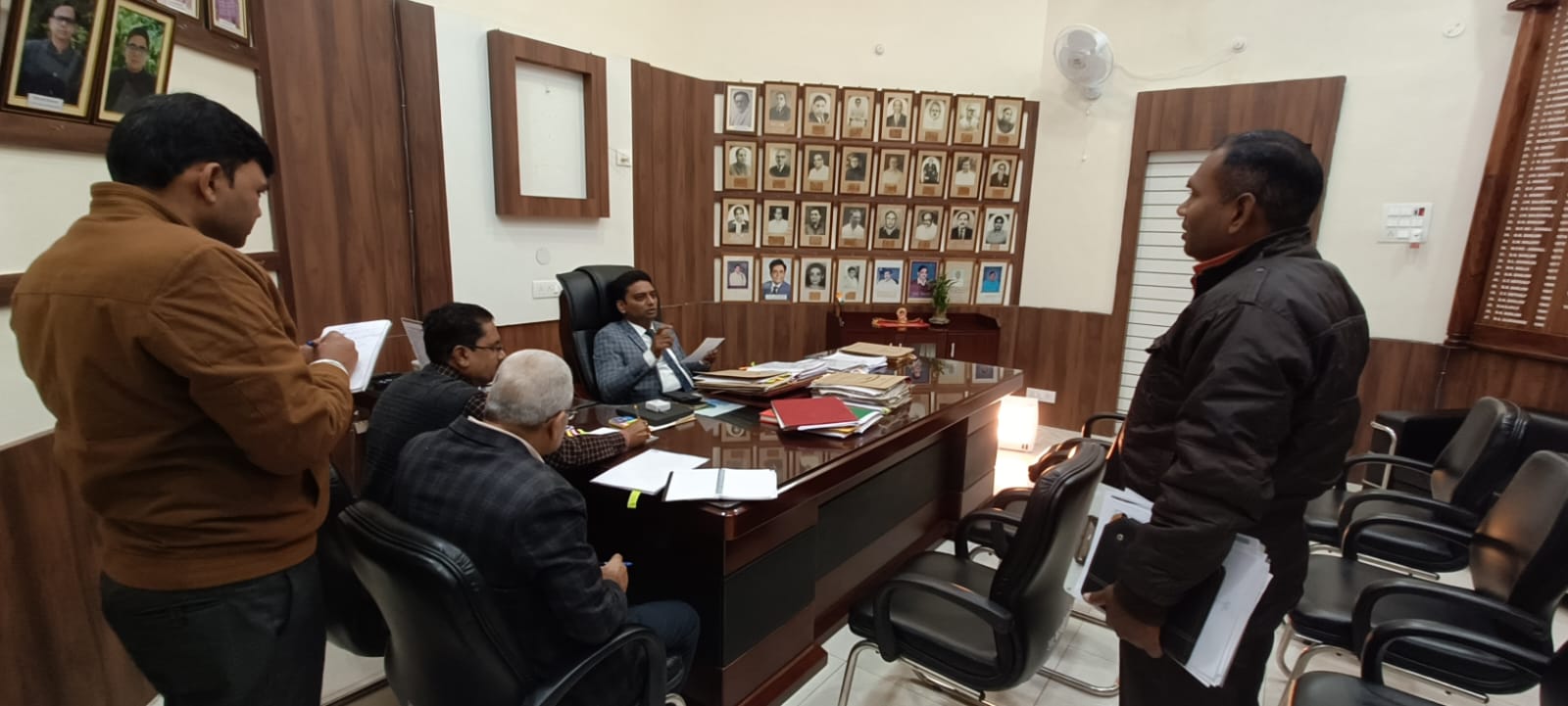 आयुक्त के दरबार में गूंजी जनता की आवाज, 14 मामलों पर हुई सीधी सुनवाई