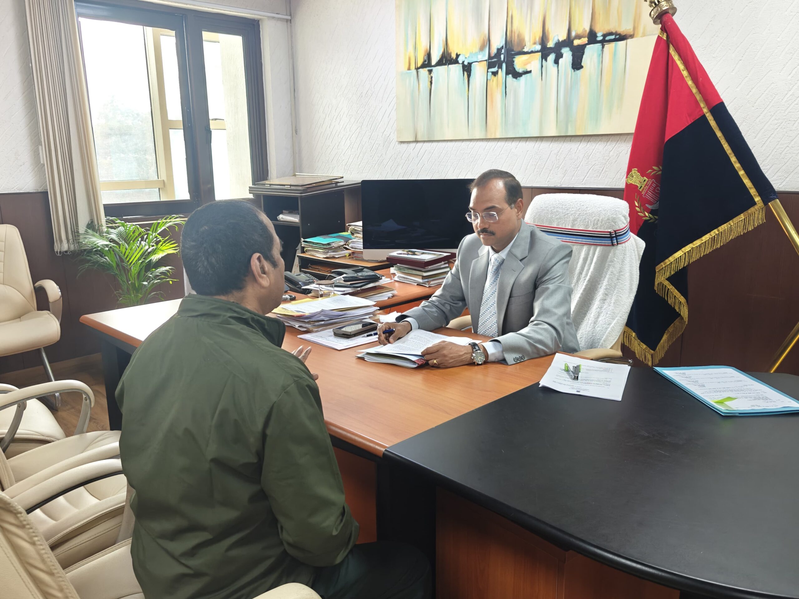 ‘सबका सम्मान–जीवन आसान’ के तहत गृह सचिव ने सुनी जनता की फरियाद