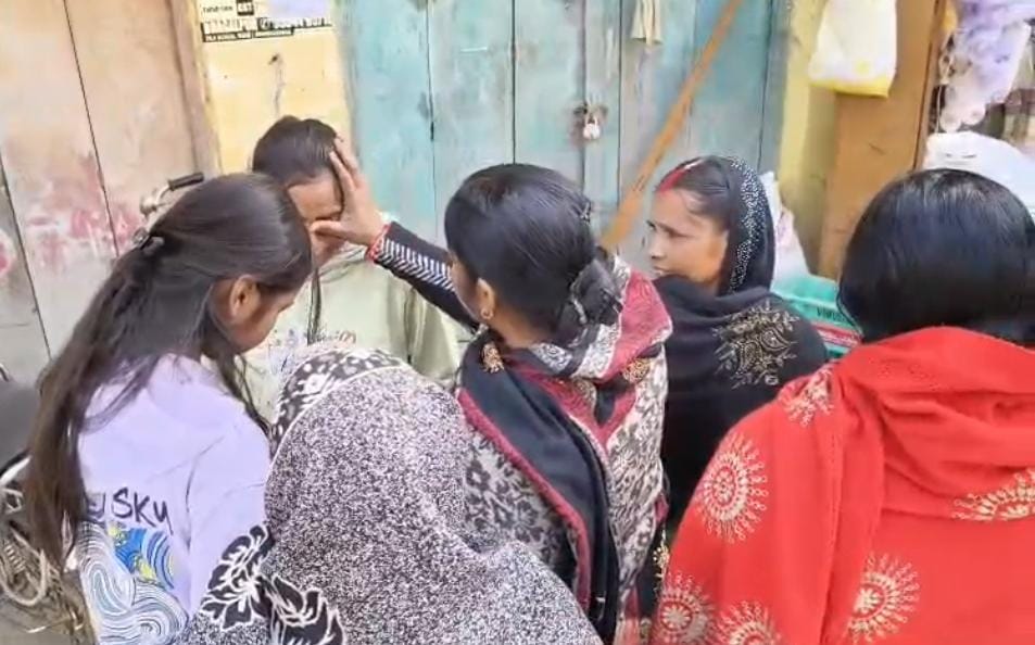 2 मिनट की देरी, टूट गया सपना… गेट पर रोती रही छात्रा, अंदर चल रही थी इंटर परीक्षा