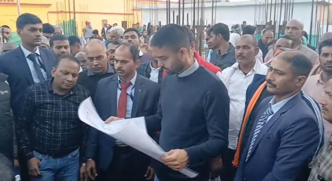 सुल्तानगंज में मंत्री का बड़ा ऐलान: पंचायत चुनाव में बदलेगा रोस्टर, महिलाओं को मिलेगा पूरा हक; 2.88 करोड़ के भवन का किया निरीक्षण