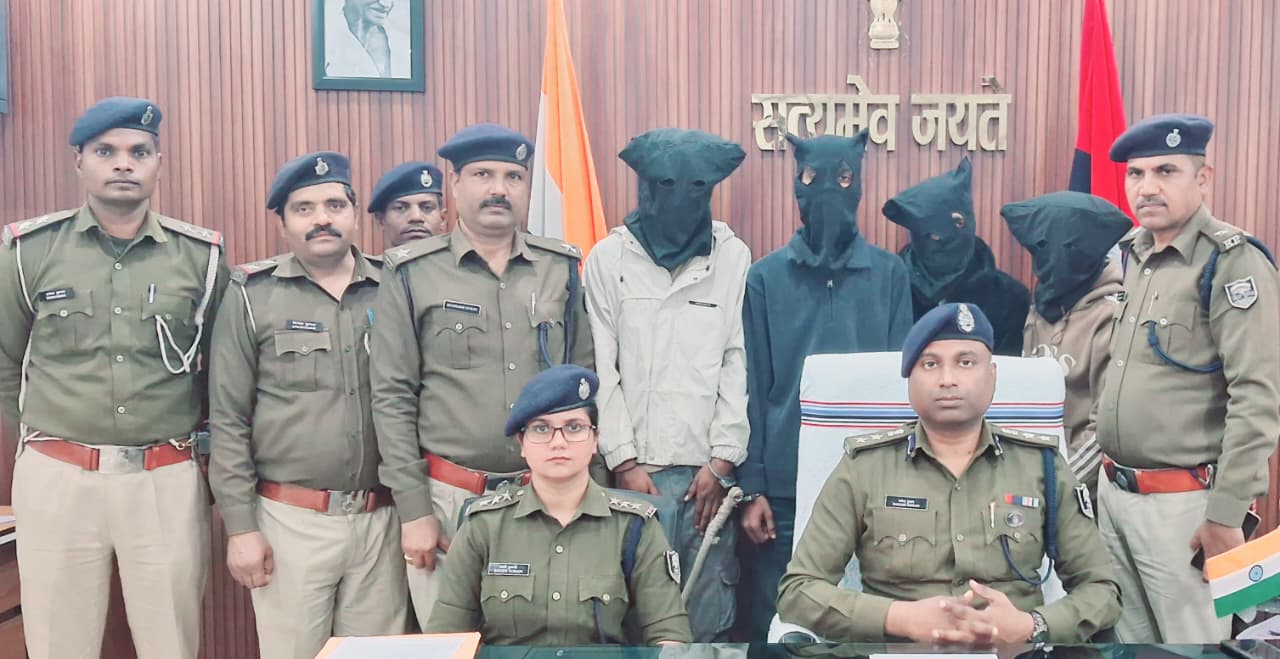 खगड़िया में ‘गुरुजी’ को लूटने वाले 4 अपराधी गिरफ्तार: स्कूल जा रहे शिक्षक की कनपटी पर सटाया था कट्टा; सरगना पर बंगाल में भी केस, हत्या का भी आरोपी