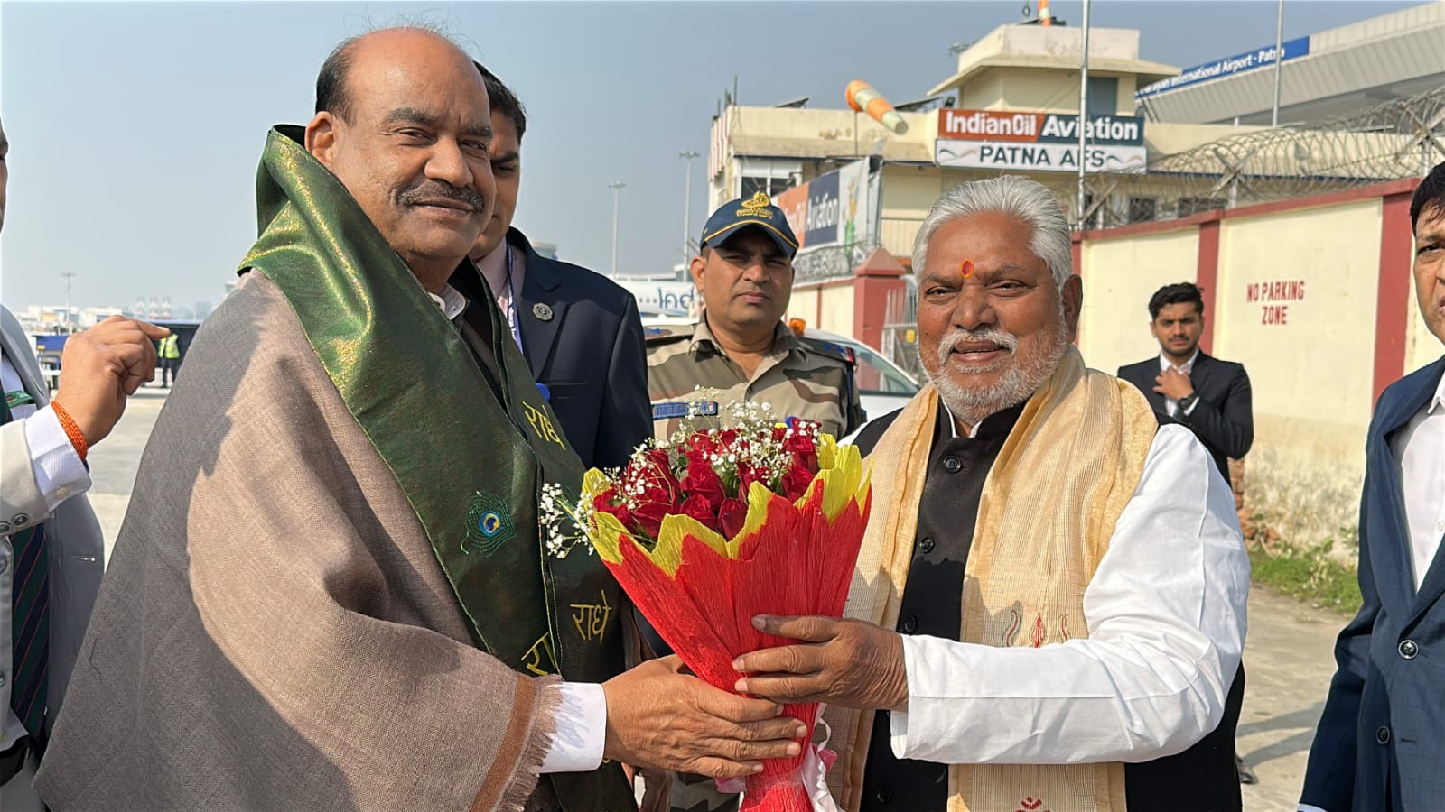 पटना में ओम बिरला की ‘क्लास’: विधायकों से बोले- सदन में नारेबाजी और वेल में आना छोड़िए; असली ताकत हंगामा नहीं, संविधान का ज्ञान है