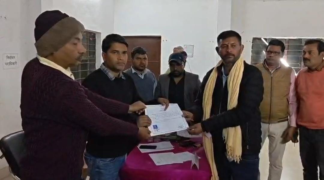 खवासपुर पैक्स चुनाव: पिंटू यादव का ‘जलवा’ बरकरार, लगातार दूसरी बार बने अध्यक्ष; 331 वोट लाकर प्रतिद्वंद्वी को हराया