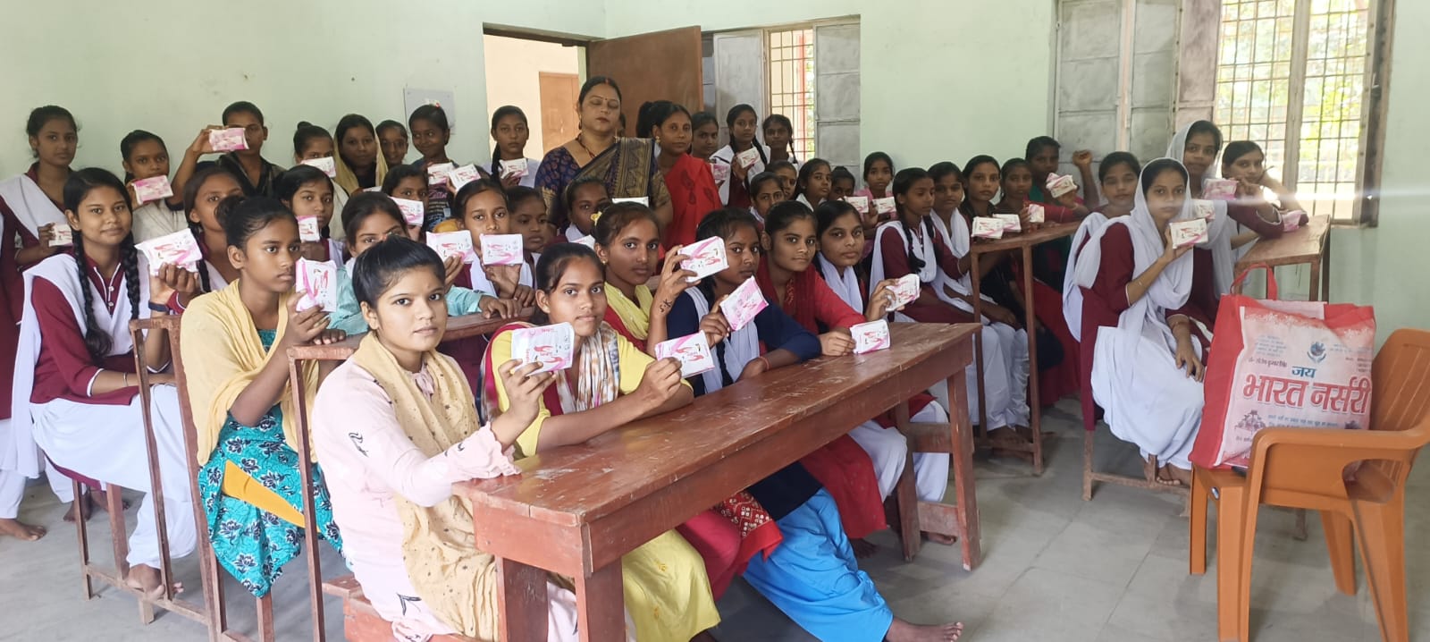 बिहार की ‘पैड वाली मुखिया’: भोजपुर की सुशुमलता ने बदली ग्रामीण महिलाओं की तकदीर; ‘संगिनी’ ब्रांड से मिली नई पहचान