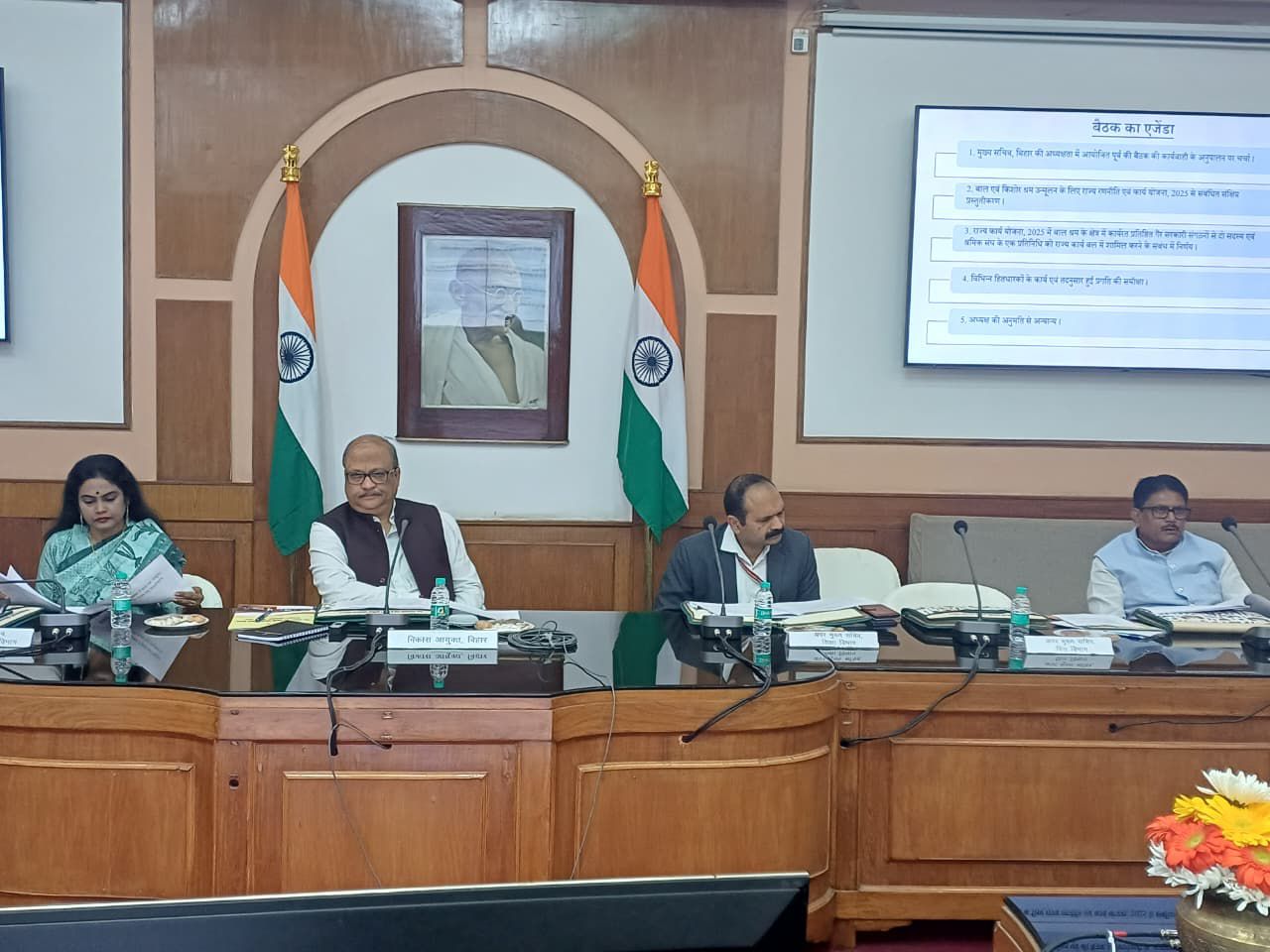 बिहार में बाल श्रम से ‘कलम’ तक का सफर: विमुक्त बच्चों का बनेगा ‘इंडिविजुअल रिहैब प्रोफाइल’; विकास आयुक्त ने शिक्षा और कौशल विकास से जोड़ने का दिया मेगा प्लान