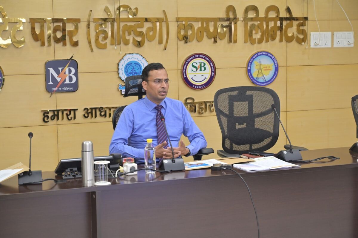 स्मार्ट मीटरिंग पर ऊर्जा सचिव का कड़ा रुख: 31 मार्च तक डीटी मीटरिंग और कंज्यूमर टैगिंग पूरा करने का निर्देश; अधिकारियों को मिला ‘रैंडम वेरिफिकेशन’ का जिम्मा