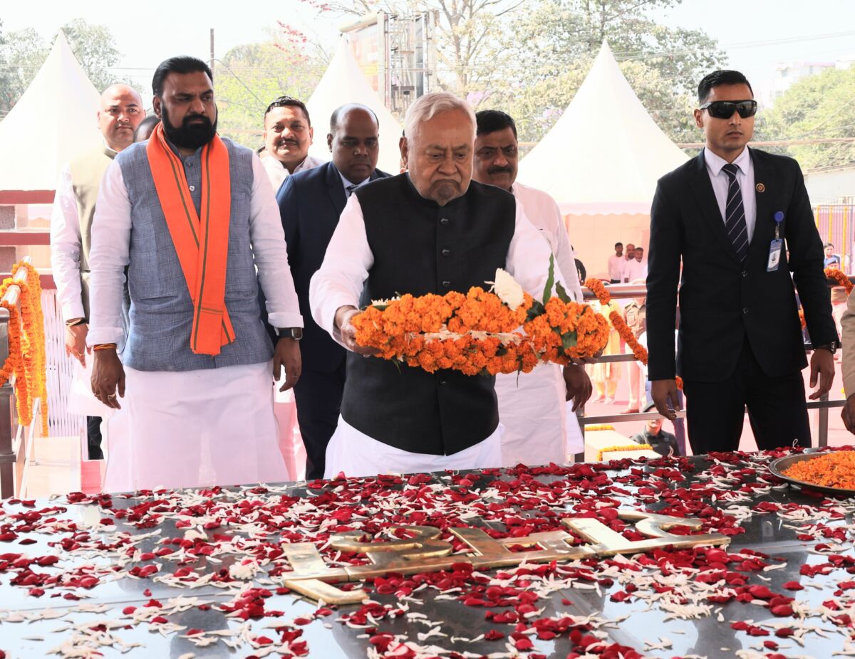 देशरत्न डॉ. राजेन्द्र प्रसाद का 63वां निर्वाण दिवस: पटना के महाप्रयाण घाट पर उमड़ा राष्ट्र; CM नीतीश सहित दिग्गजों ने दी श्रद्धांजलि