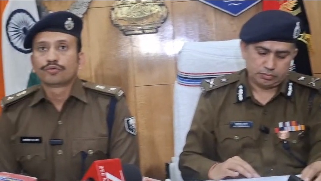 NEET छात्रा मौत केस: कपड़े में मिले वीर्य के निशान, पुलिस का दावा– परिजन FIR नहीं चाहते थे, अस्पताल की सूचना पर दर्ज हुआ केस