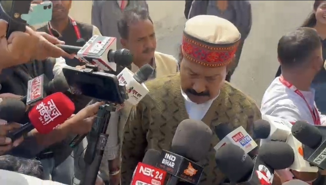 बिहार बजट पर राजद का हमला: भाई वीरेंद्र बोले— घिसा-पिटा दस्तावेज, नई योजना का अभाव