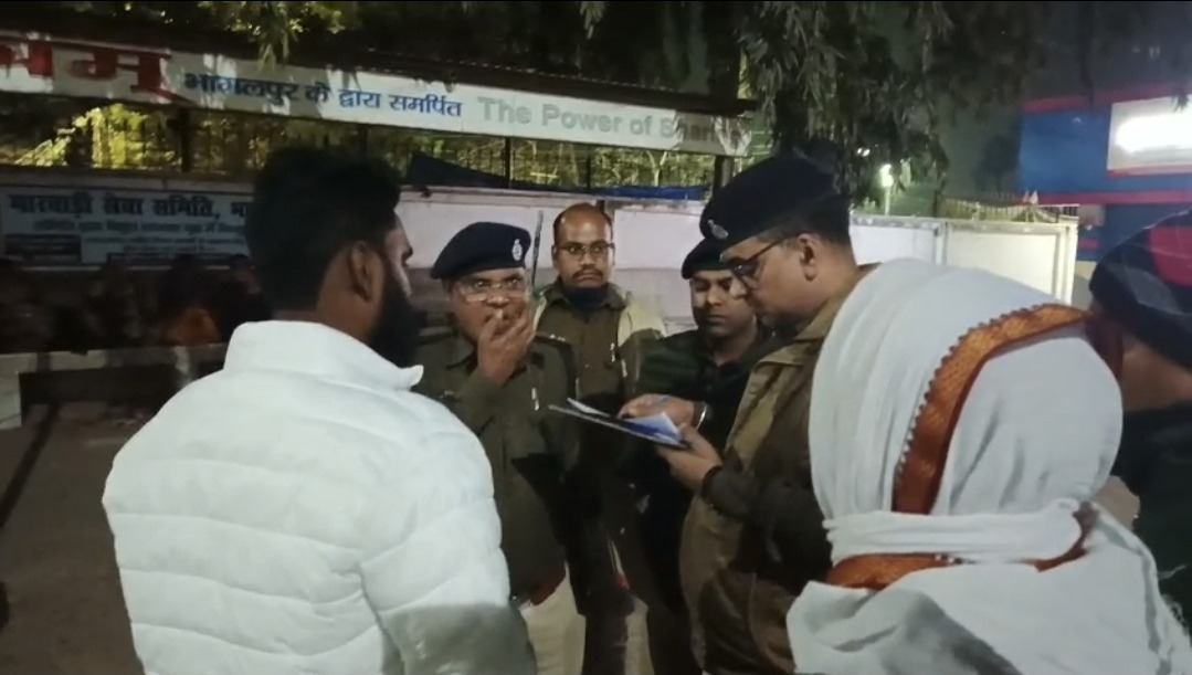 भागलपुर में इंटर के छात्र ने की खुदकुशी: हॉस्टल में भाई खेलने गया, कमरे में फंदे से झूला; पिता राइस मिलर, मोबाइल खोलेगा राज