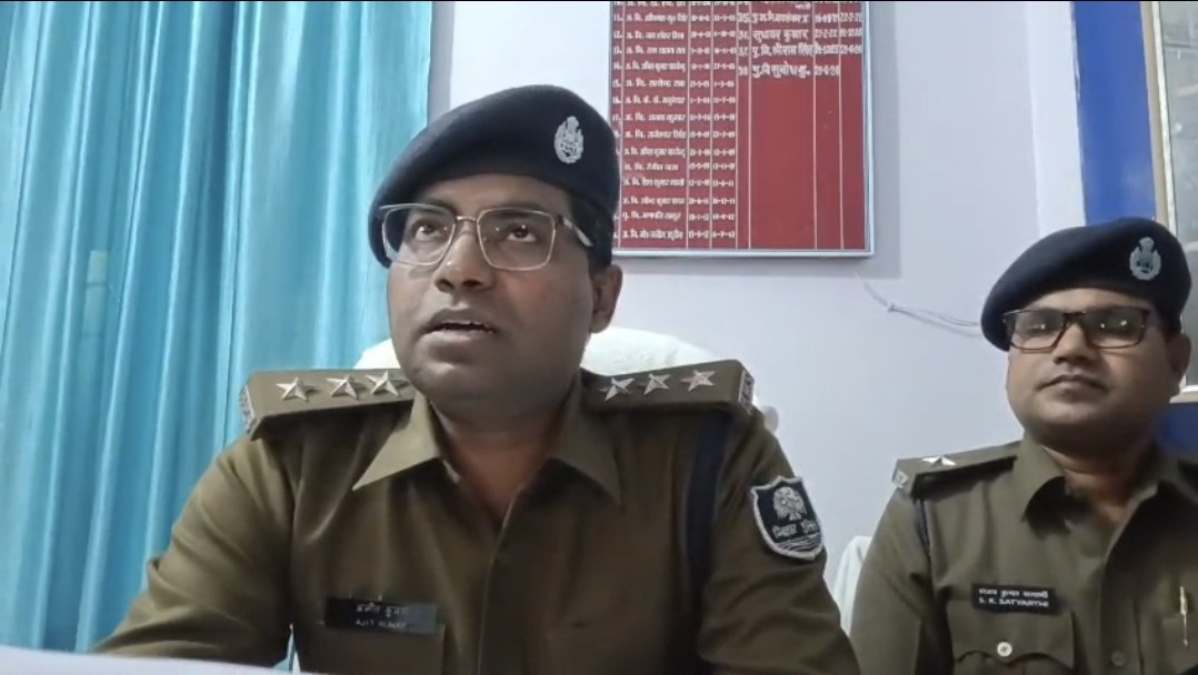 सहरसा में कलयुगी बेटों का खूनी खेल: जेल में बंद बेटे ने दी पिता की 4 लाख की सुपारी; शूटर और बड़ा भाई गिरफ्तार, हथियार बरामद