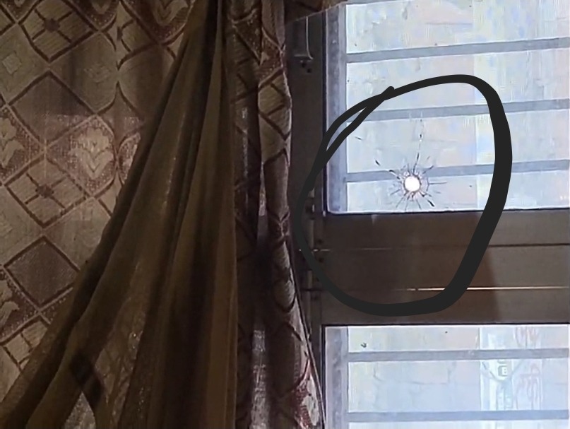 गोपालगंज में ‘सनकी’ प्रेमी का खौफनाक कदम: सोती हुई प्रेमिका के घर पर की फायरिंग; बाल-बाल बची जान, आरोपी हिरासत में