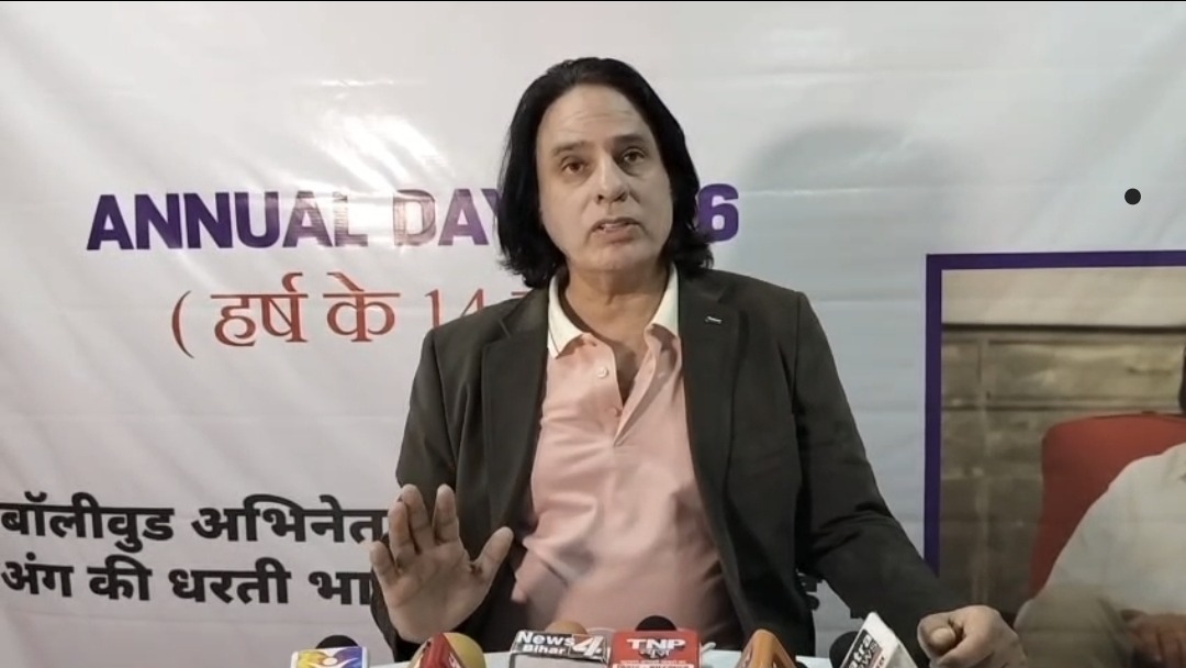 भागलपुर में ‘आशिकी’ फेम राहुल रॉय: छात्रों को दिया गुरुमंत्र- ‘असली आशिकी मां-बाप और पढ़ाई से करो’; इंस्टिट्यूट के वार्षिकोत्सव में हुए शामिल