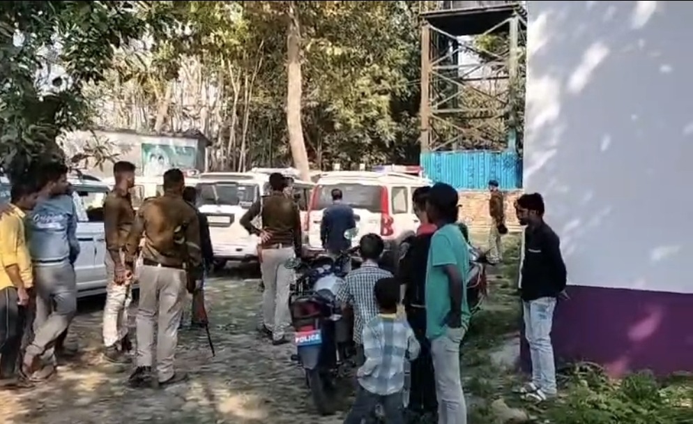 लखीसराय में महाशिवरात्रि पर मंदिर के पास फूल तोड़ने गई 8 साल की मासूम से पड़ोसी ने किया रेप; आरोपी पुलिस की गिरफ्त में